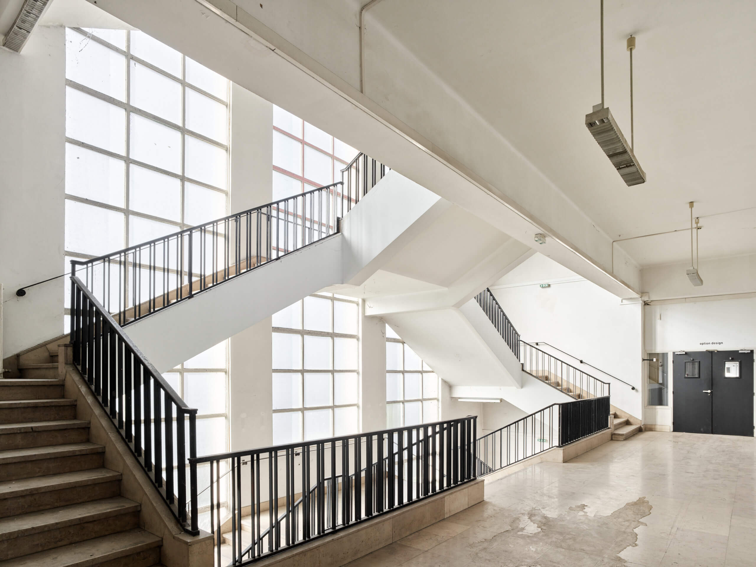 0689701717 mail@kevindolmaire.com